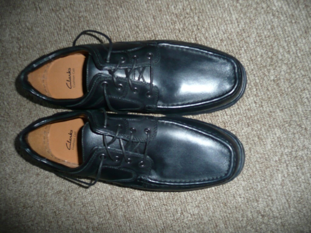 clarks shoes size 11
